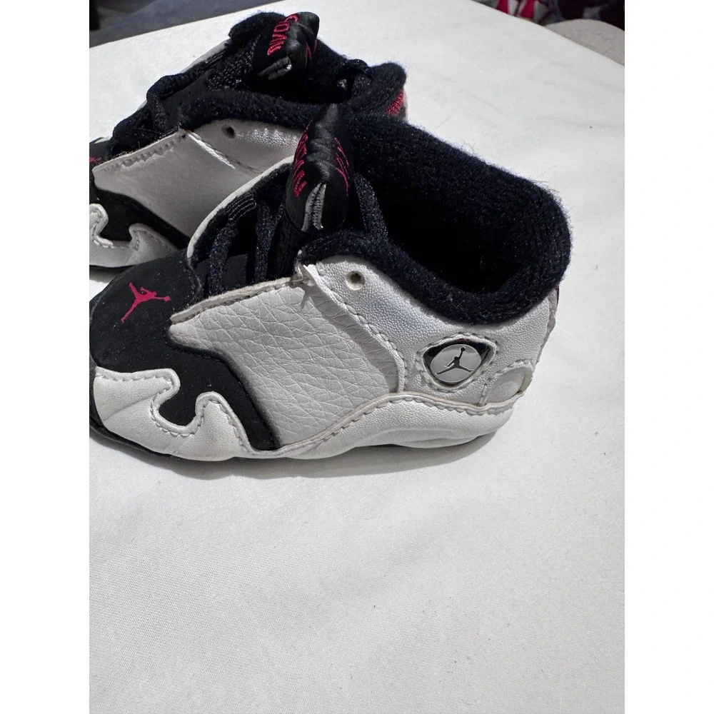 Nike Air Jordan‎ 14 Infant White/Black Size 2 NWOT